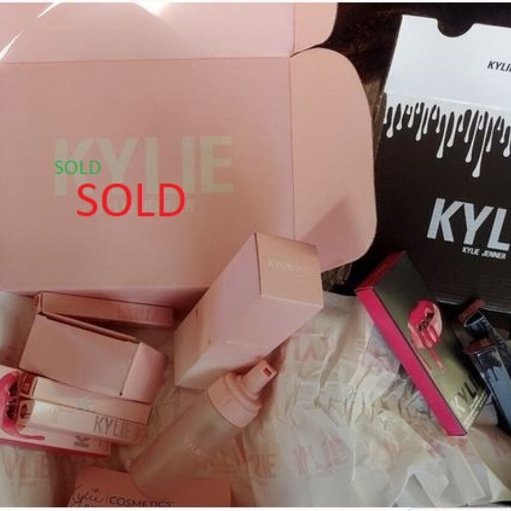 Kylie Cosmetics Boxes